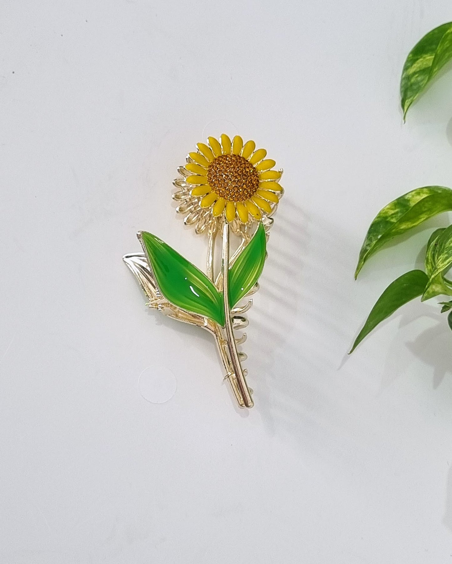 Sunflower Metal Claw